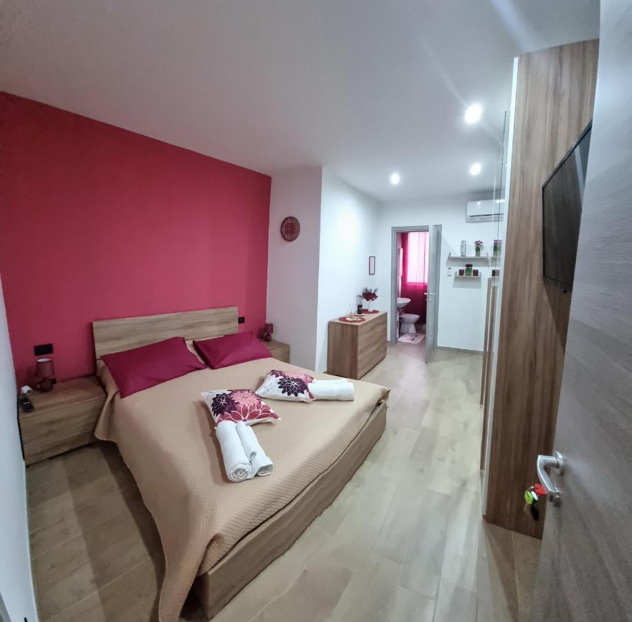 A Casa Di Lina Hotel Olbia Eksteriør billede